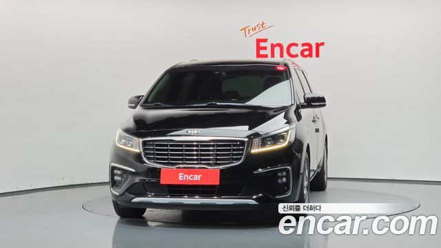 Kia Carnival 9-Seater Prstige 2019 — фото 3