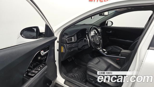 Kia Niro EV Noblesse 2019 — фото 10