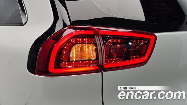 Kia Niro EV Noblesse 2019 — фото 23