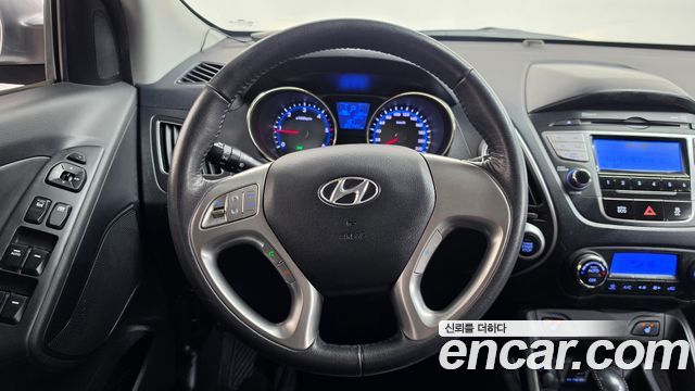 Hyundai Tucson ix Diesel 2WD LX20 Luxury 2011 — фото 13