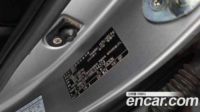 Hyundai Tucson ix Diesel 2WD LX20 Luxury 2011 — фото 16