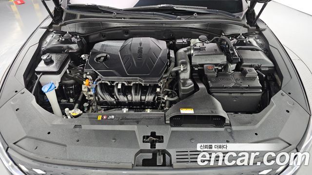 Hyundai Grandeur (IG) 2.5 Premium 2022 — фото 6