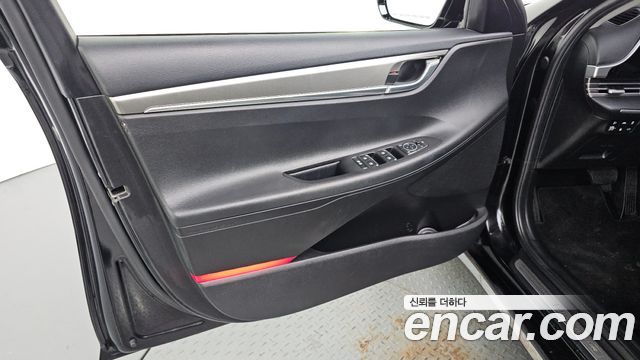 Hyundai Grandeur (IG) 2.5 Premium 2022 — фото 24