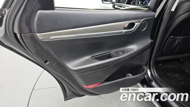 Hyundai Grandeur (IG) 2.5 Premium 2022 — фото 25