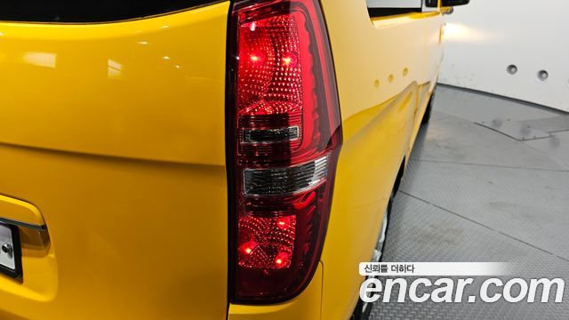 Hyundai Grand Starex School Bus LPi 2021 — фото 23