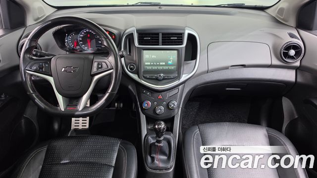 Chevrolet Aveo Sedan 1.4 Turbo LS 2018 — фото 7