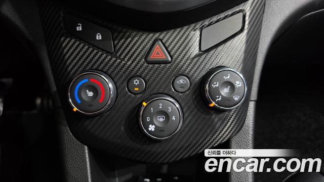 Chevrolet Aveo Sedan 1.4 Turbo LS 2018 — фото 17