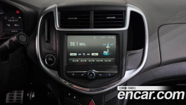 Chevrolet Aveo Sedan 1.4 Turbo LS 2018 — фото 18