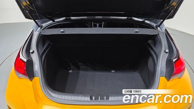 Hyundai Veloster (JS) 1.4 Turbo Modern 2018 — фото 24