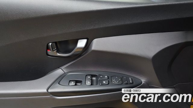 Hyundai Veloster (JS) 1.4 Turbo Modern 2018 — фото 34