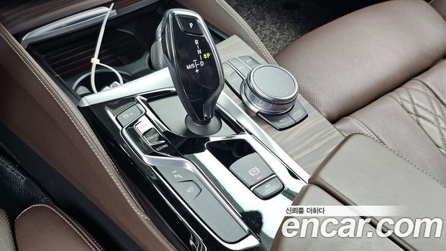 BMW 5 Series (G30) 530i xDrive M Sport Package Plus 2017 — фото 9