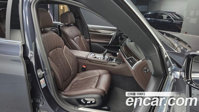 BMW 7 Series (G11) 740Ld xDrive Design Pure Excellence 2020 — фото 27