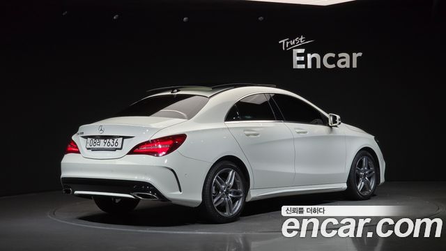 Mercedes-Benz CLA-Class (C117) CLA220 AMG Line 2018 — фото 2