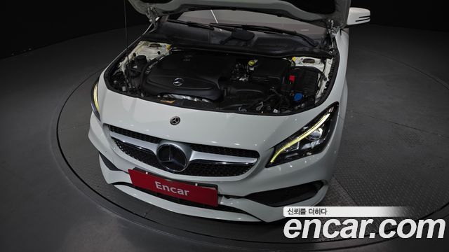 Mercedes-Benz CLA-Class (C117) CLA220 AMG Line 2018 — фото 6