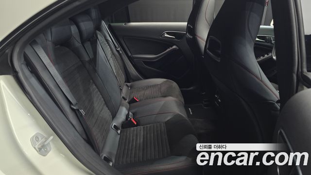 Mercedes-Benz CLA-Class (C117) CLA220 AMG Line 2018 — фото 11