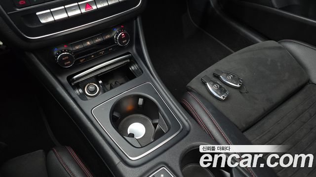 Mercedes-Benz CLA-Class (C117) CLA220 AMG Line 2018 — фото 18