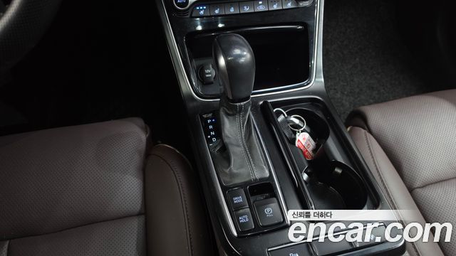 Hyundai Grandeur (IG) 3.0 LPi Exclusive (Rental Car) 2018 — фото 9