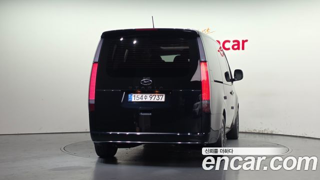 Hyundai Staria Lounge 9-Seater Prestige 2022 — фото 4