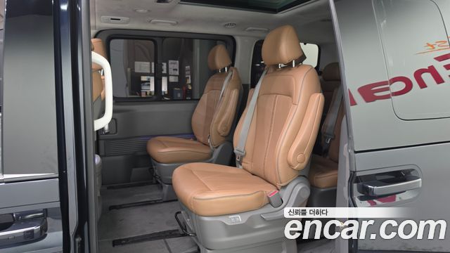 Hyundai Staria Lounge 9-Seater Prestige 2022 — фото 12