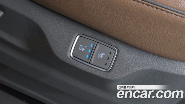 Hyundai Staria Lounge 9-Seater Prestige 2022 — фото 17