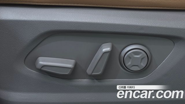 Hyundai Staria Lounge 9-Seater Prestige 2022 — фото 18