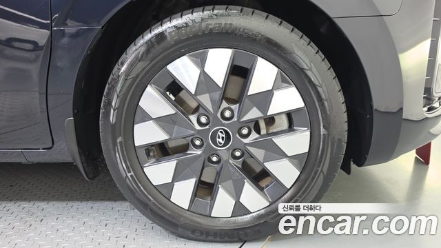 Hyundai Staria Lounge 9-Seater Prestige 2022 — фото 21