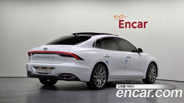 Hyundai Grandeur (IG) 2.5 Calligraphy 2020 — фото 2