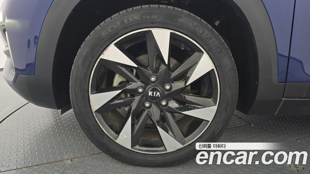 Kia Seltos Gasoline 1.6 Turbo 4WD Gravity 2021 — фото 5