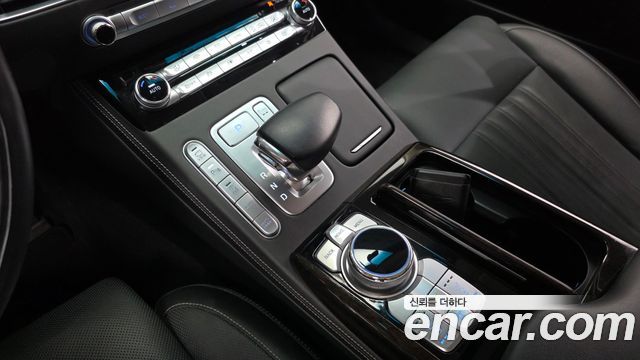 Genesis G90 3.3 T AWD Premium Luxury 2020 — фото 9