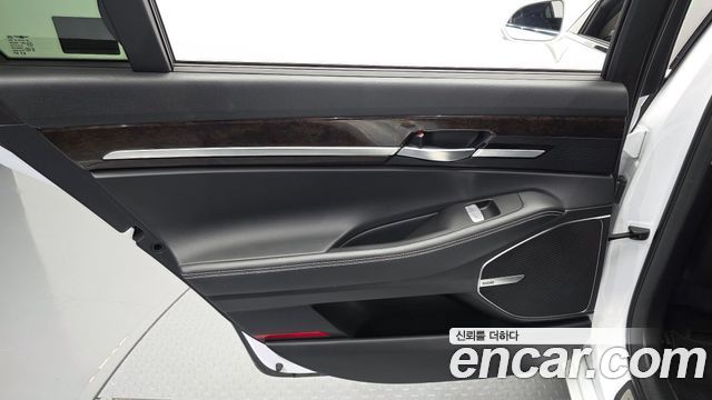 Genesis G90 3.3 T AWD Premium Luxury 2020 — фото 25