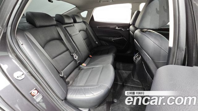 Kia K7 Hybrid Prestige 2017 — фото 11
