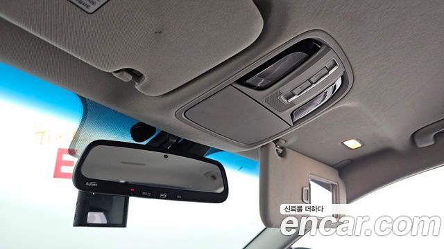Kia K7 Hybrid Prestige 2017 — фото 19
