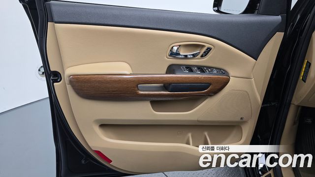 Kia Carnival Gasoline 9-seater Hi-Limousine Noblesse 2018 — фото 24