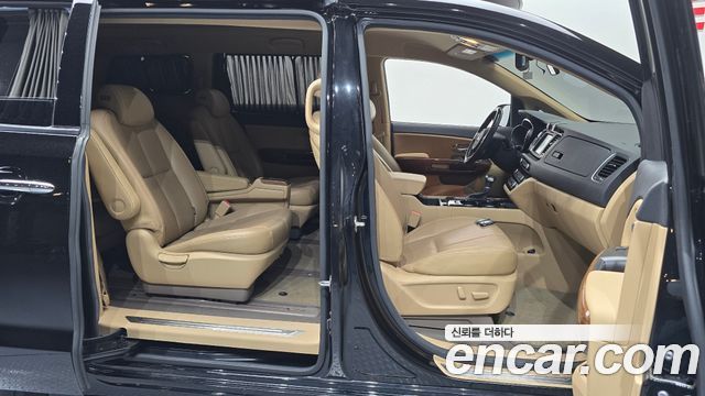 Kia Carnival Gasoline 9-seater Hi-Limousine Noblesse 2018 — фото 26