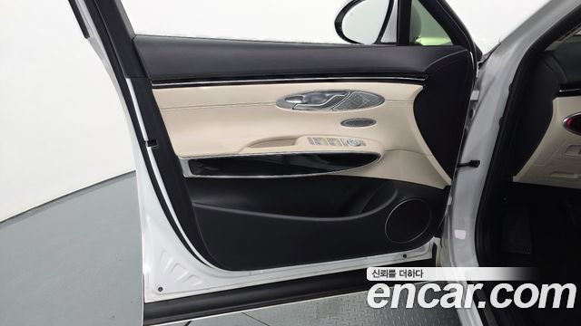 Genesis GV70 2.2 Diesel AWD 2021 — фото 30