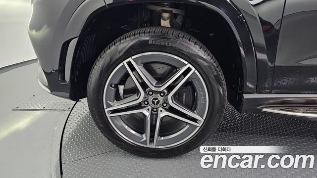 Mercedes-Benz GLS-Class (X167) GLS400d 4MATIC 2022 — фото 5