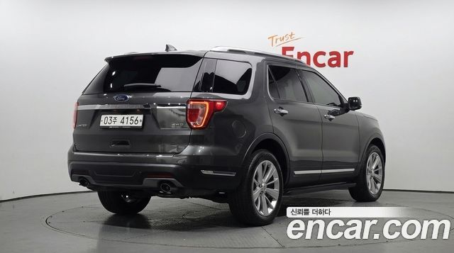 Ford Explorer 3.5 Limited 4WD 5th 2019 — фото 2