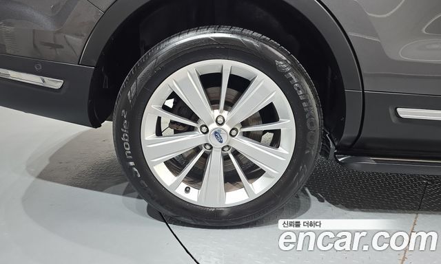Ford Explorer 3.5 Limited 4WD 5th 2019 — фото 5