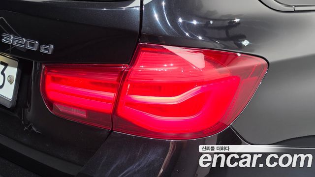 BMW 3 Series (F30) 320d Touring M Sport Shadow 2019 — фото 23