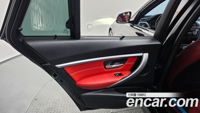 BMW 3 Series (F30) 320d Touring M Sport Shadow 2019 — фото 25