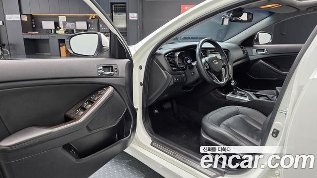 Kia K5 2.4 GDI Prestige 2011 — фото 10