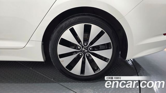Kia K5 2.4 GDI Prestige 2011 — фото 21