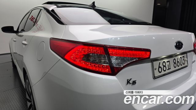 Kia K5 2.4 GDI Prestige 2011 — фото 23