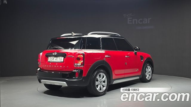 MINI Cooper D Countryman ALL4 2nd 2017 — фото 2