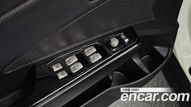 KG Mobility (SsangYong) Tivoli Air Diesel IX 2WD 2017 — фото 31