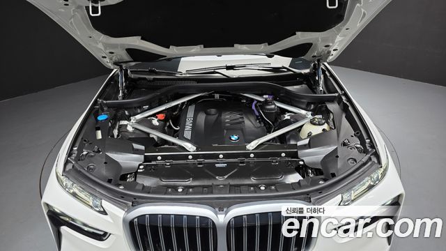 BMW X7 (G07) xDrive 40i M Sport 6STR 2025 — фото 6