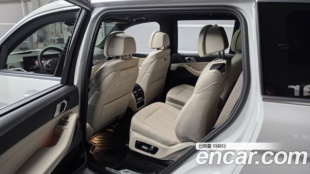 BMW X7 (G07) xDrive 40i M Sport 6STR 2025 — фото 27