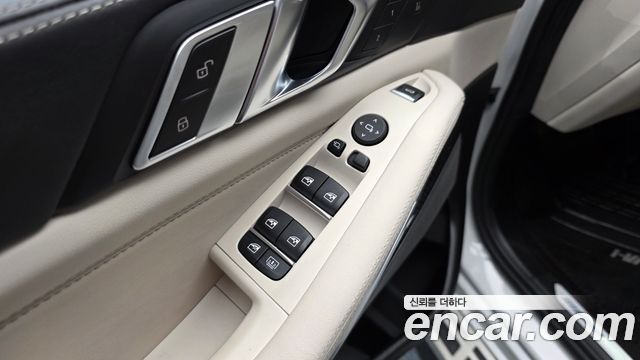 BMW X7 (G07) xDrive 40i M Sport 6STR 2025 — фото 35