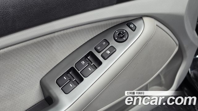 Kia K5 Deluxe 2014 — фото 17