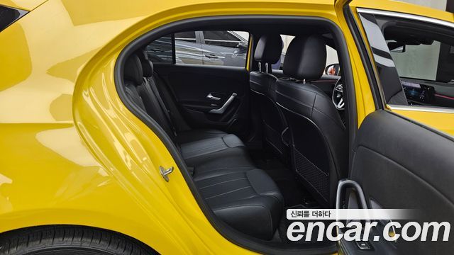 Mercedes-Benz A-Class (W177) A220 Hatchback 2021 — фото 11